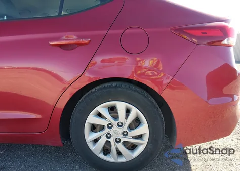 2017 Hyundai Elantra Se z USA, uszkodzony, nr VIN 5NPD74LF0HH210519